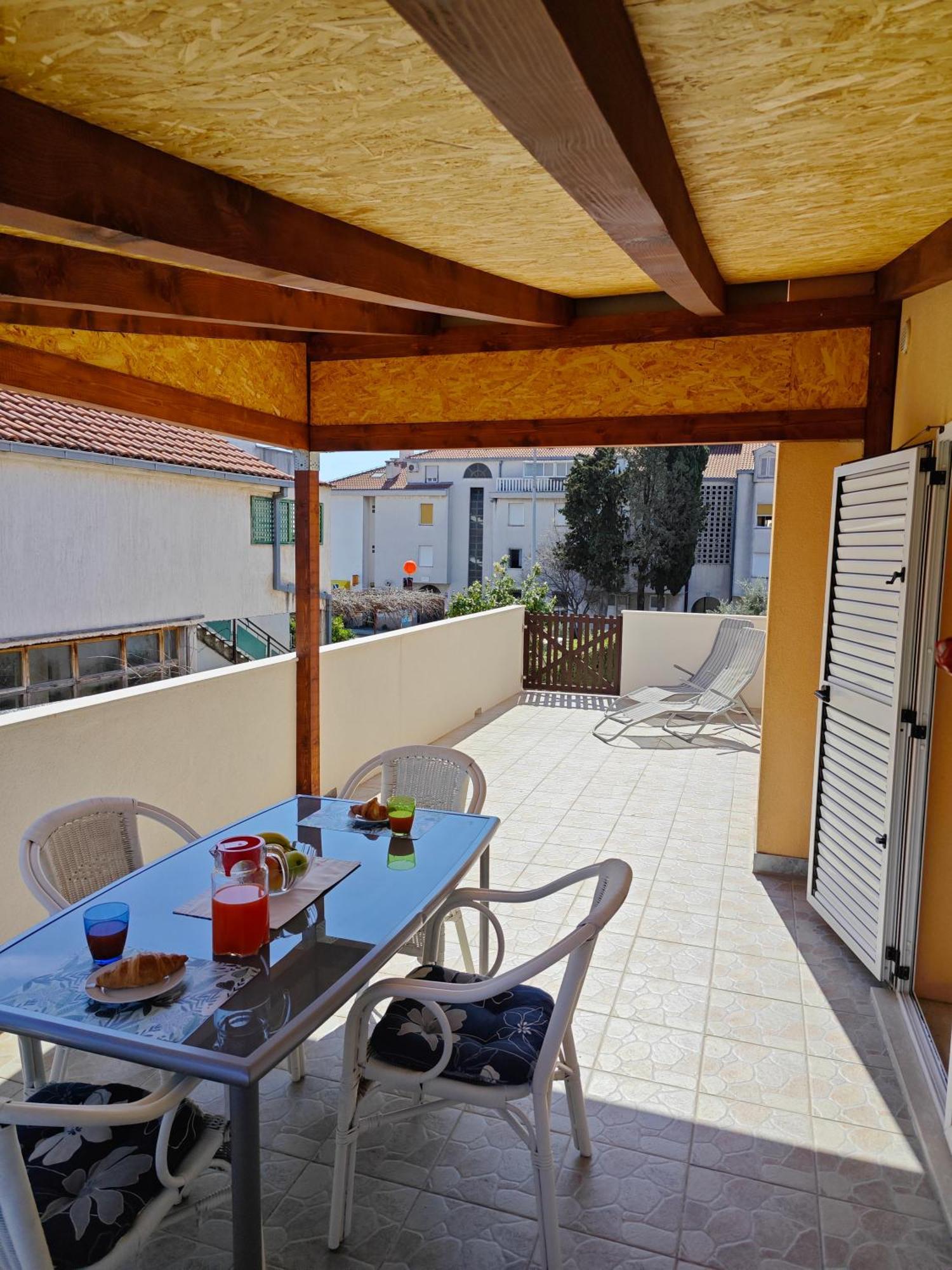 Apartment Paula Kaštela Buitenkant foto